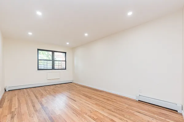 Rented by Modern Spaces | media 5