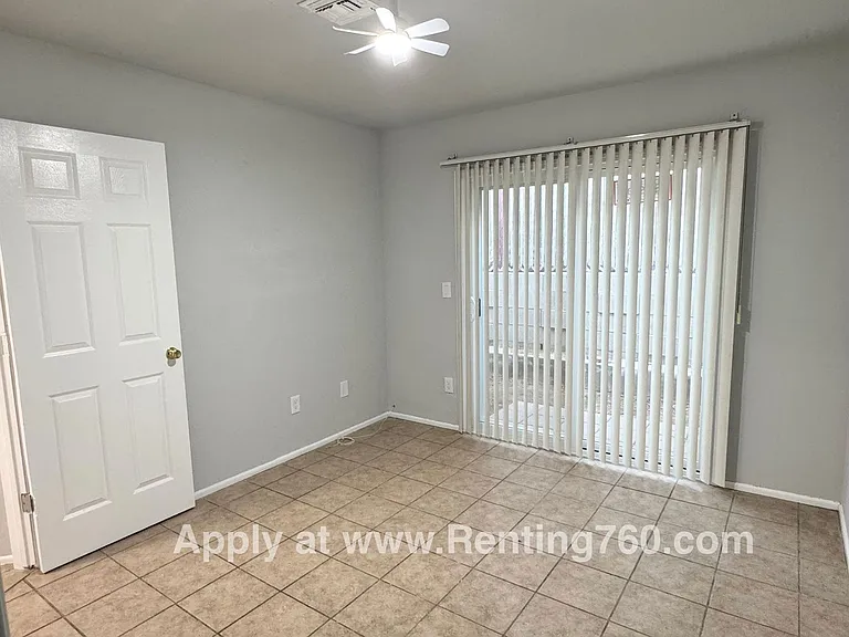 7330 Dumosa Ave — Photo 18