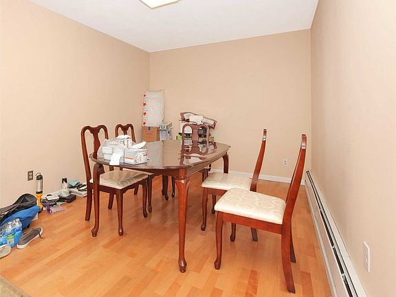 5th image of 23 Nantucket Dr