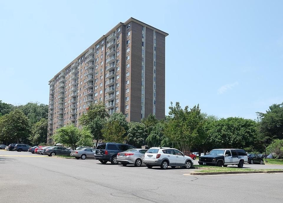 1st image of 2059 Huntington Ave APT 508