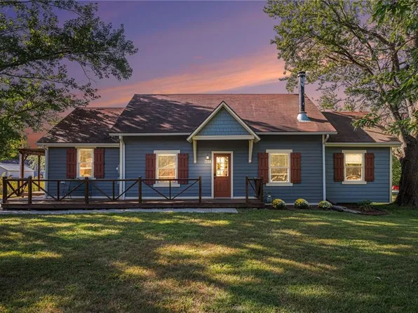 7209 E 162nd St, Belton, MO 64012