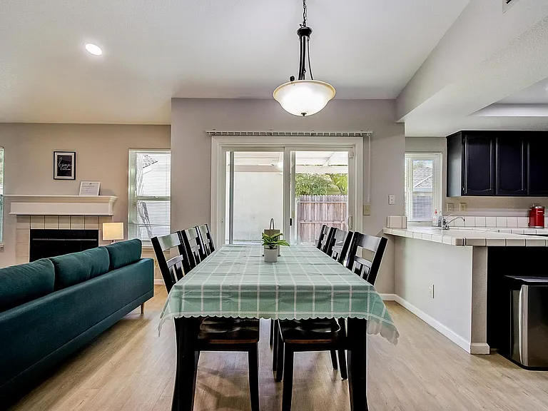 9313 Hoyleton Way — Photo 5