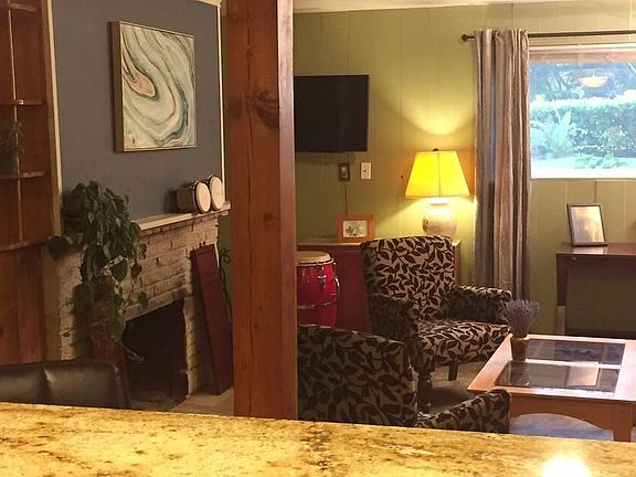 3rd image of 2502 NE 168th St
