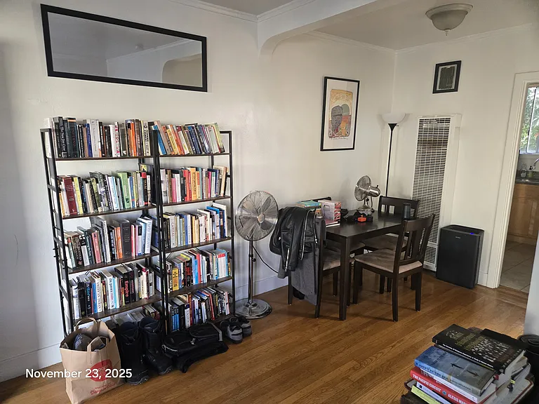 942 Vermont St — Photo 2
