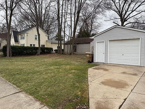 2nd image of 947 Falls Ave