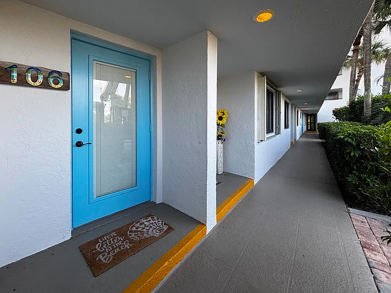 355 S Ocean Dr #106 — Photo 3