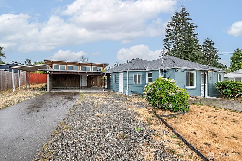 2nd image of 8432 S 18th Street