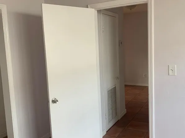 834 83rd St APT 2, Miami Beach, FL 33141