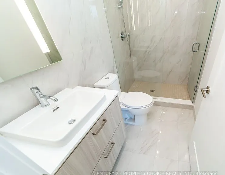 858 Dupont St #Penthouse 32 — Photo 36