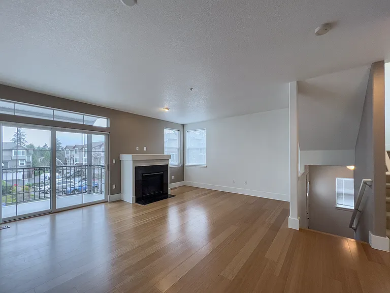 730 NW 118th Ave #101 — Photo 9