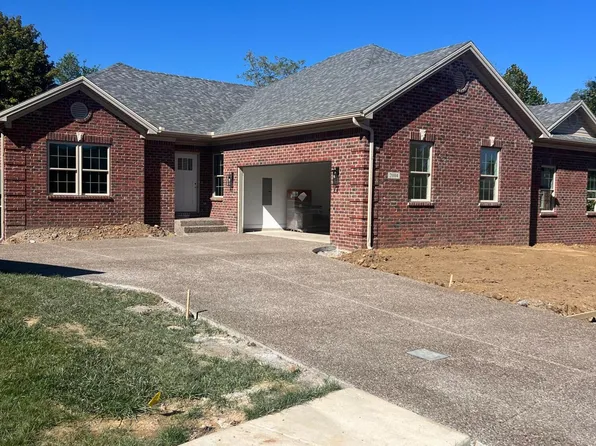 1111 Leawood Dr, Frankfort, KY 40601