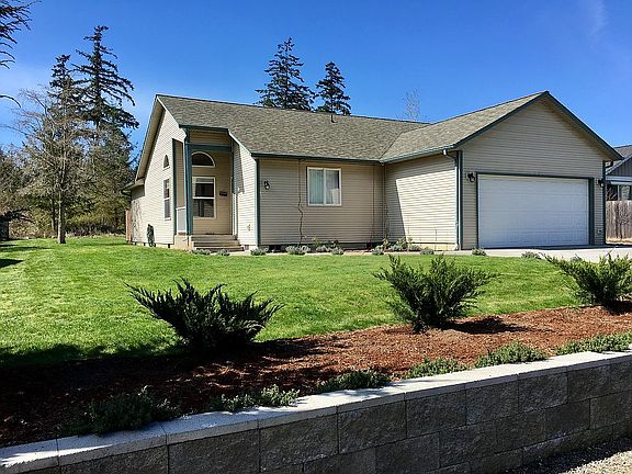 3rd image of 431 Tam O Shanter Dr