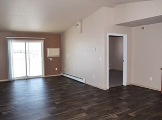 1410 8th Ave NW #306, Dilworth, MN 56529