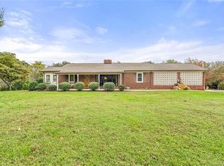 231 E Lewis Ferry Rd, Statesville, NC 28677