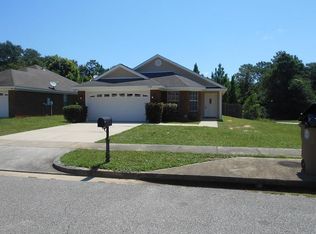 1300 Forest Cove Dr, Mobile, AL 36618