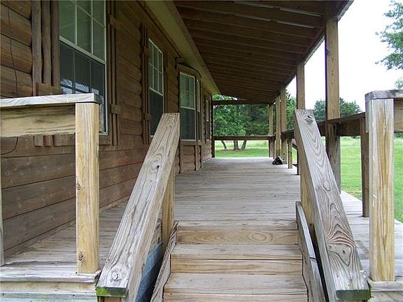 3rd image of 300 County Road 2036