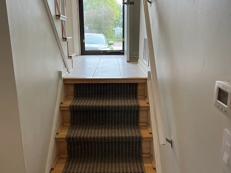 1270 Merrimac Ln N — Photo 15