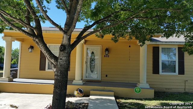 1st image of 602 Baltzell Ave