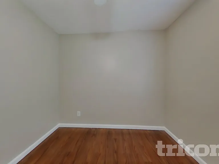 52 Spencer Ct — Photo 8