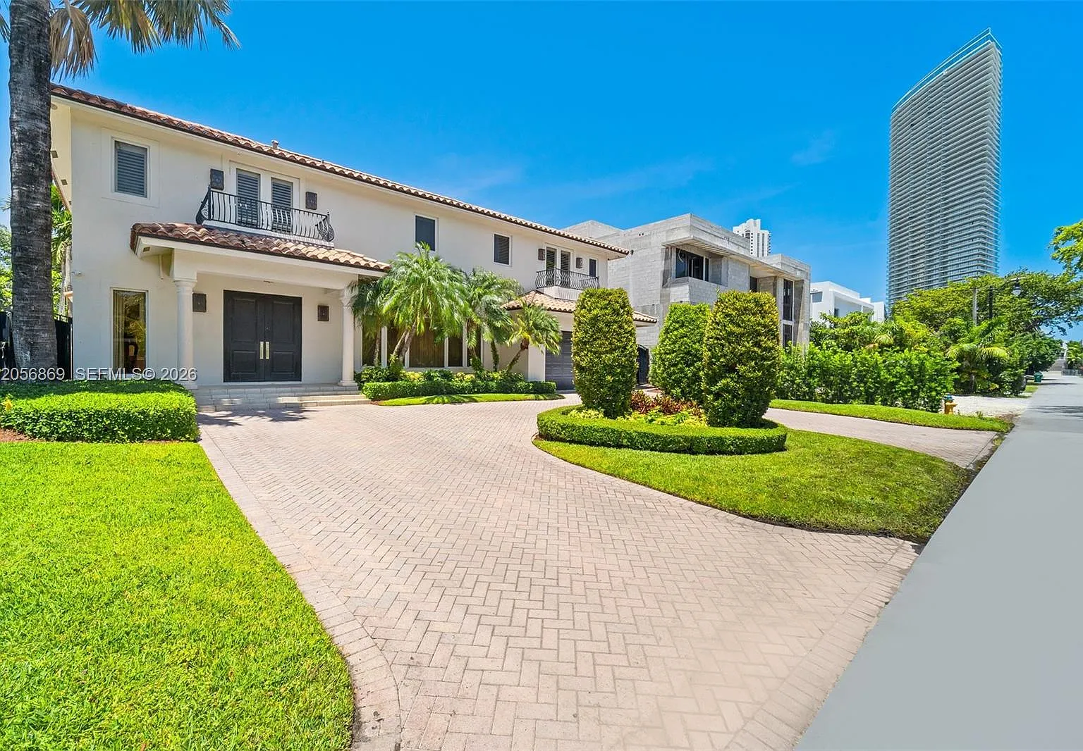 Golden Shores Ocean Blvd — Photo 1