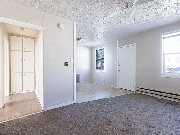 2nd image of 570 N Maple St APT 1
