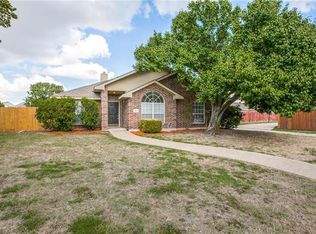 4519 Hunters Ridge Dr, Sachse, TX 75048