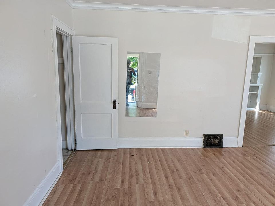Unit Photo