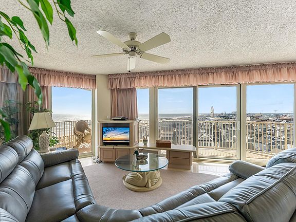 2nd image of 921 Park Pl #801