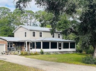 1002 Gulf Ave, Carrabelle, FL 32322