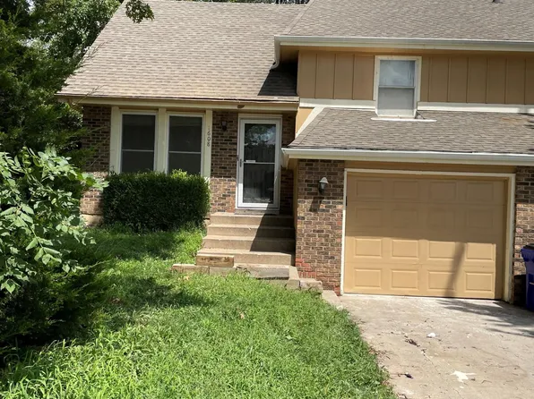 1608 E Cedar Pl, Olathe, KS 66062