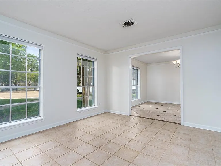 11602 Jaycreek Dr — Photo 5