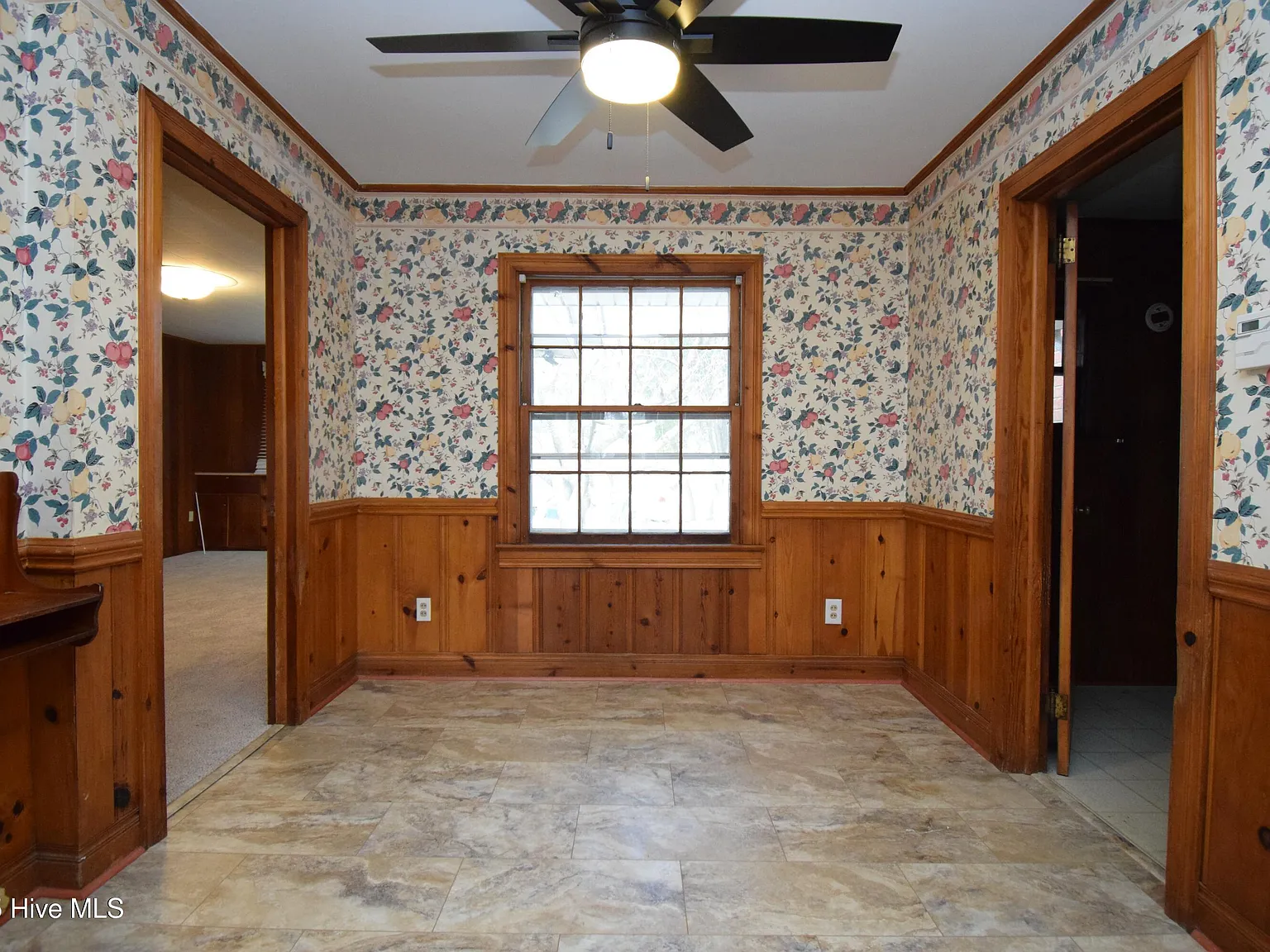 3 bed, 2.0 bath, 1989 sqft, $1,500 — Photo 4