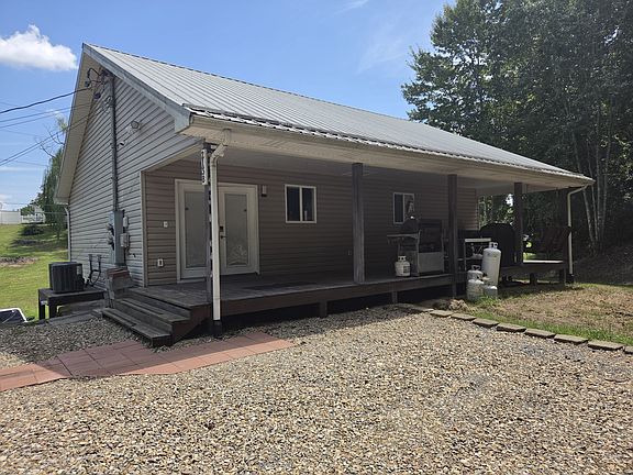 5th image of 213 Violet Dr