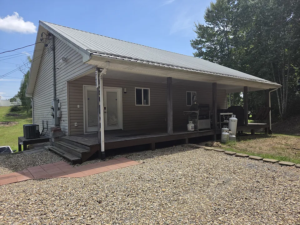 213 Violet Dr