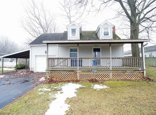 5581 E Calla Rd, New Middletown, OH 44442