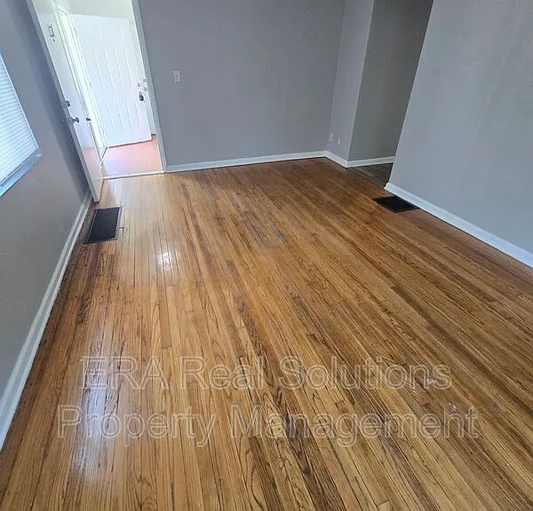 81 N Hampton Rd #A — Photo 9