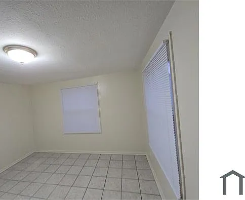 3311 Linwood Ave — Photo 5