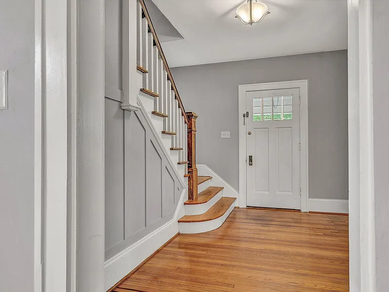2266 Maiden Ln SW — Photo 11