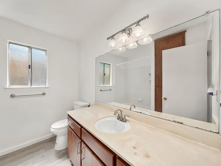 6228 Riverside Blvd — Photo 13