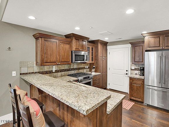 4th image of 13366 N Alexis Dr #F1