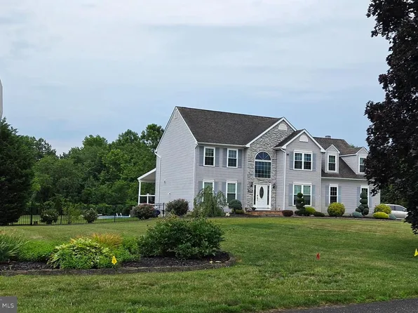 106 Kirschling Dr, Woolwich Township, NJ 08085