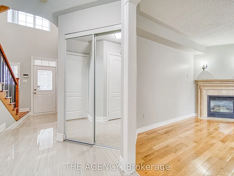 48 Chiara Dr #MAIN — Photo 4