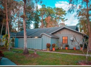 1061 Goldenrod Rd, Wellington, FL 33414