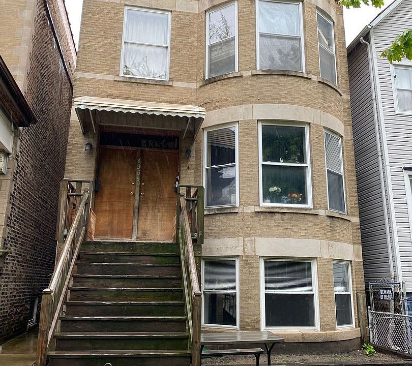 1st image of 4355 S Emerald Ave #1