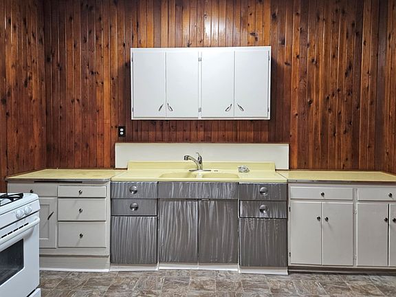 4th image of 4214 N Huson St APT 1