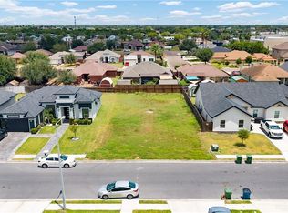 514 Country Club Dr, Alamo, TX 78516