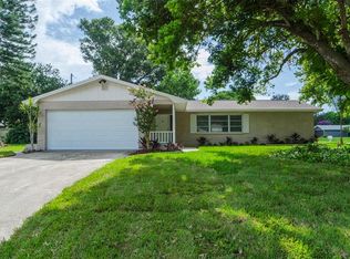 1985 Meadow Dr, Clearwater, FL 33763