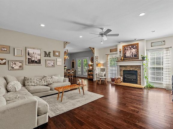 5th image of 10235 Hartshill Ln