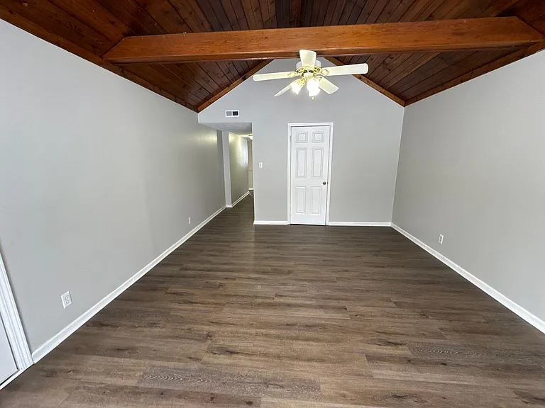 338 N Skyline Dr — Photo 20