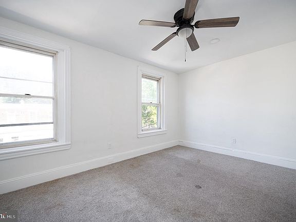 5th image of 109 N 2nd St